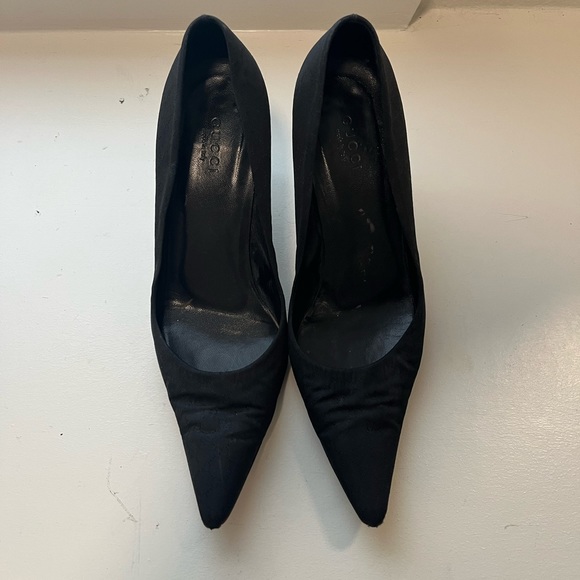Gucci monogram black pumps 6.5 - Picture 2 of 9